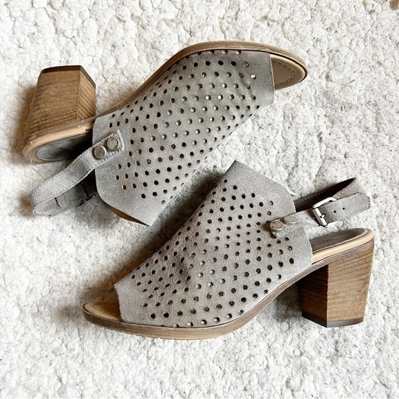 Sophia Milano Anthropologie Peep Toe Slingback Gray Suede Sandals Size 8.5 - Picture 1 of 14